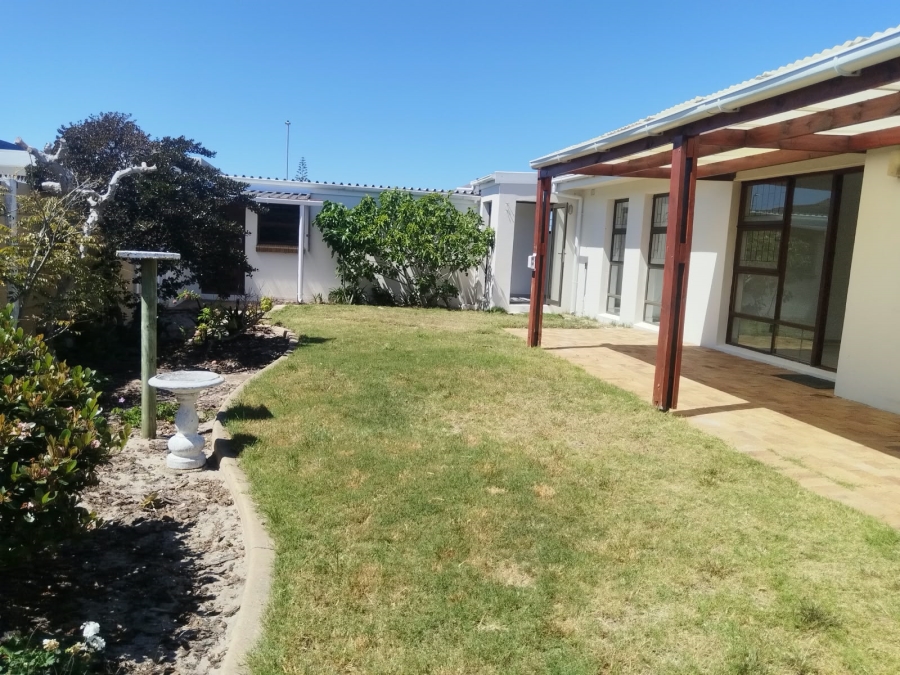 To Let 3 Bedroom Property for Rent in Silverglade Western Cape